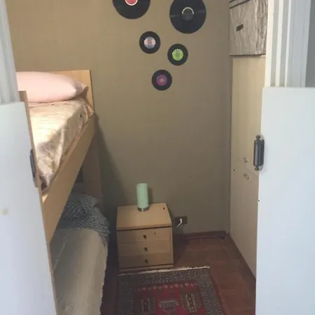 Apartamento 1° Garessio 2000 *